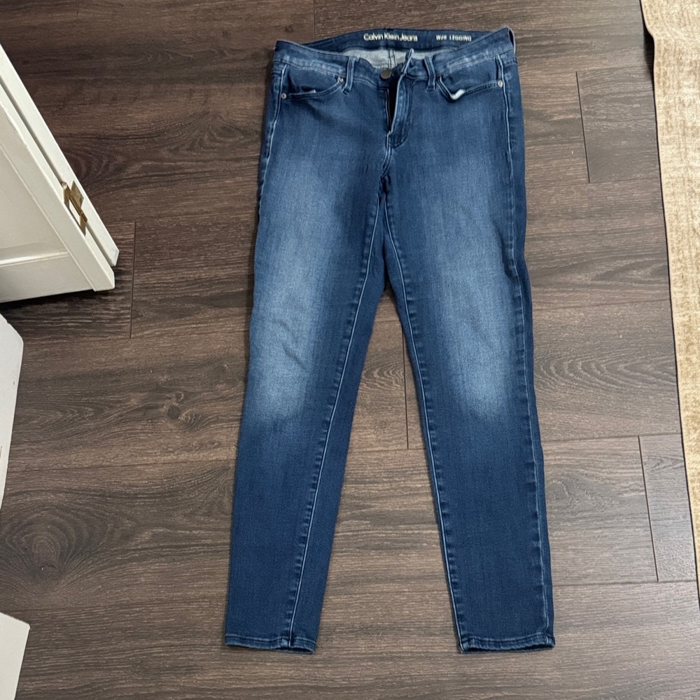Calvin Klein Women's Indigo Skinny Jeans
